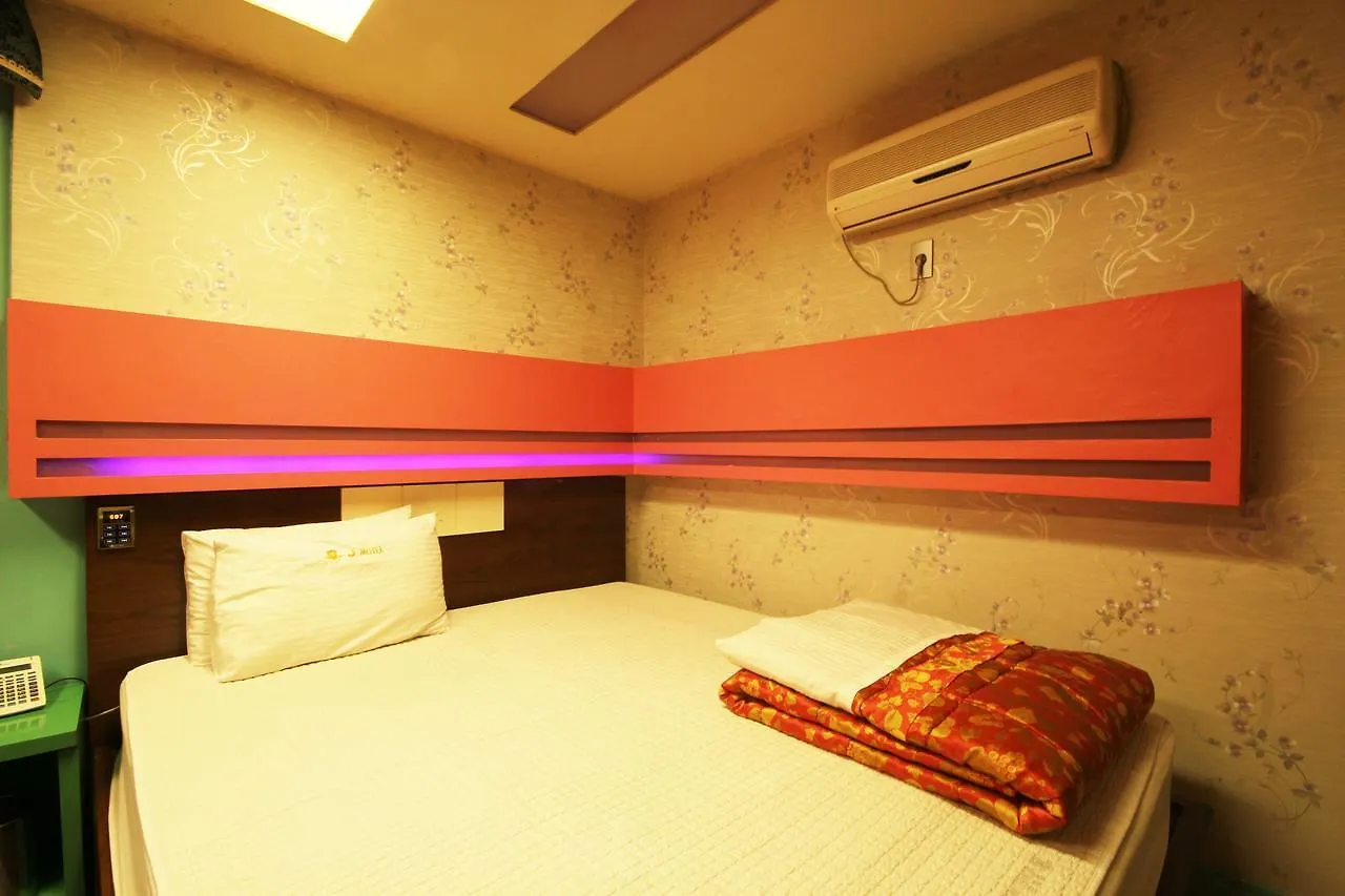 Sasang J Motel
