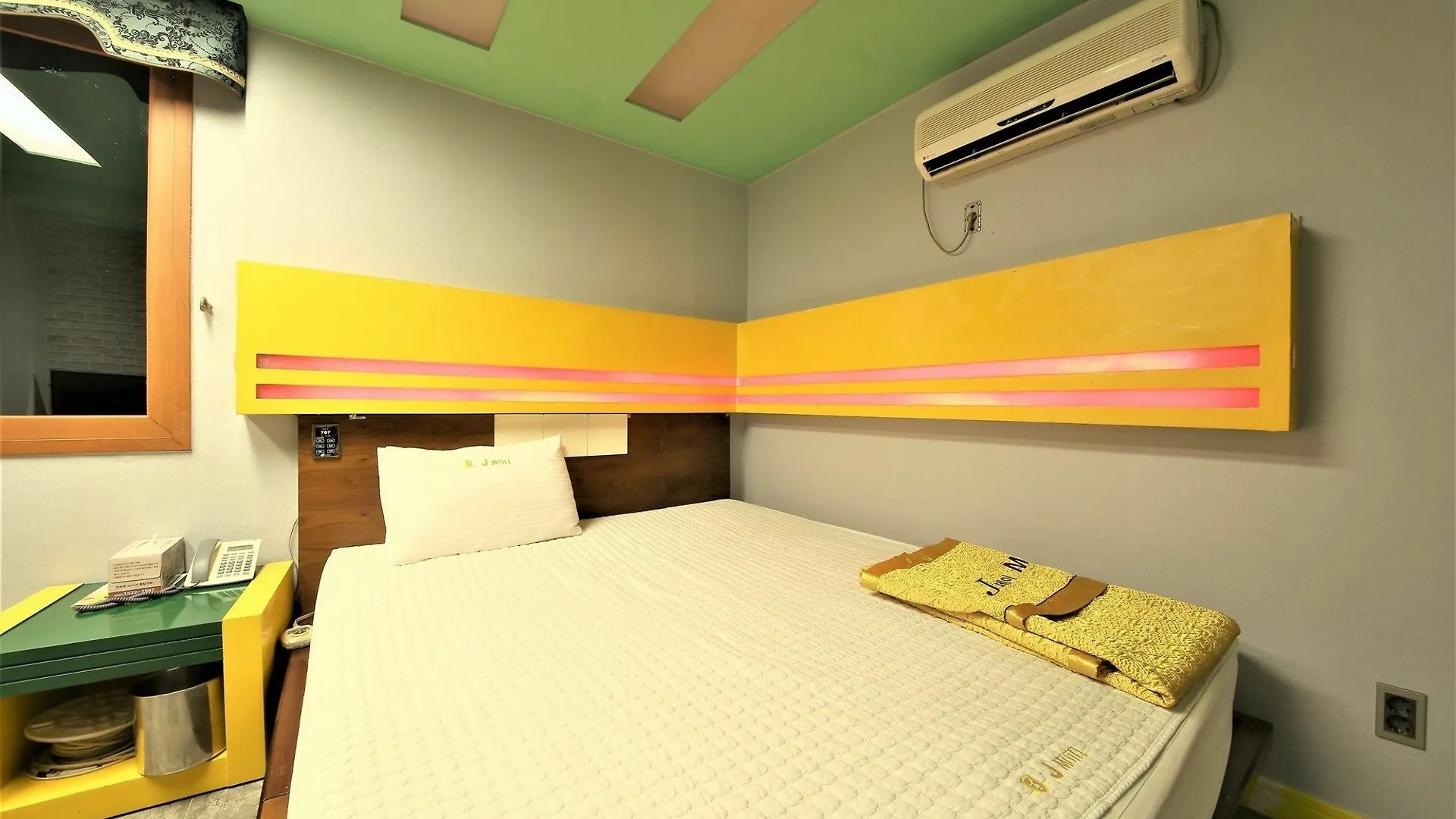 Sasang J Motel