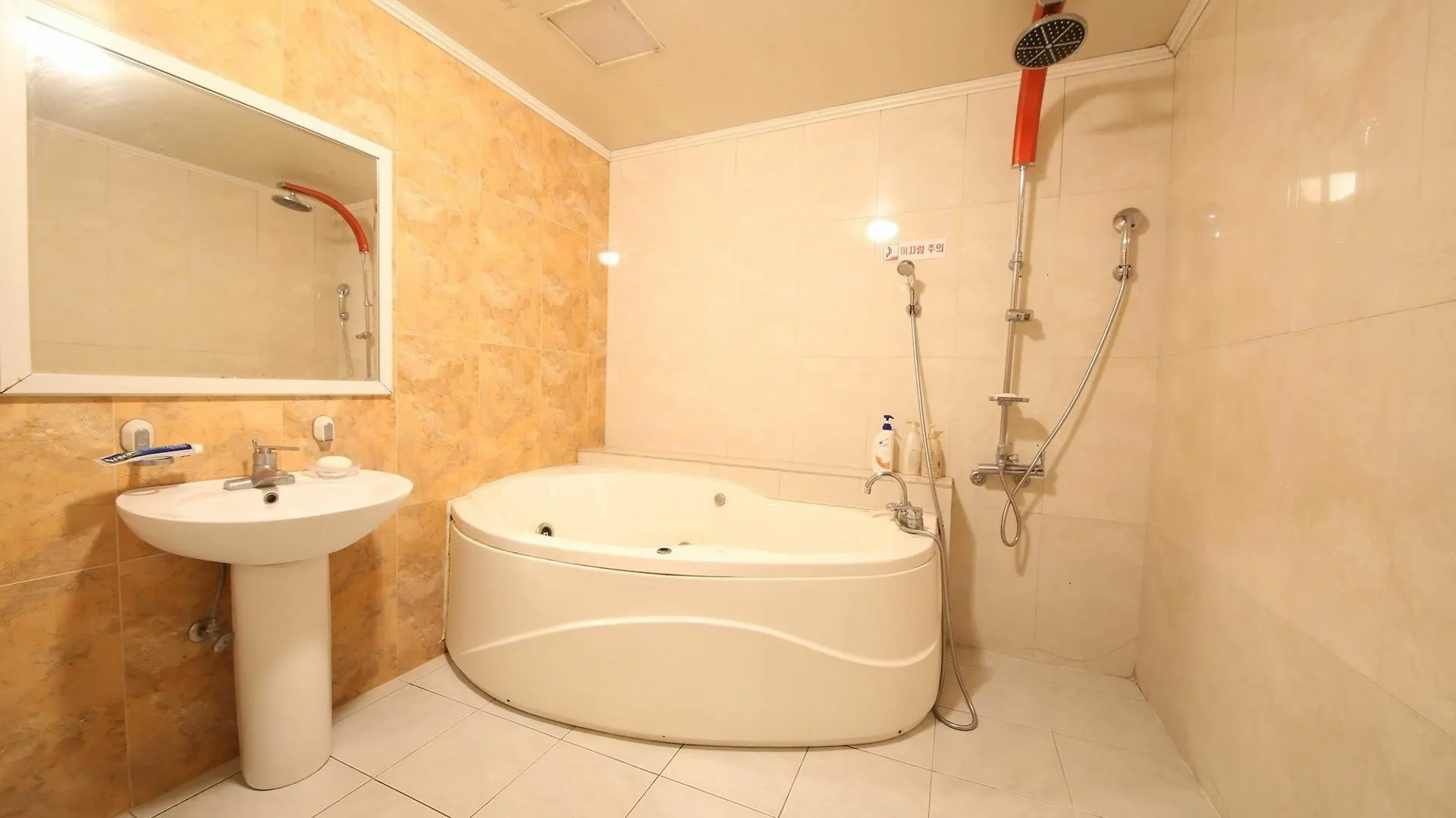 Sasang J Motel
